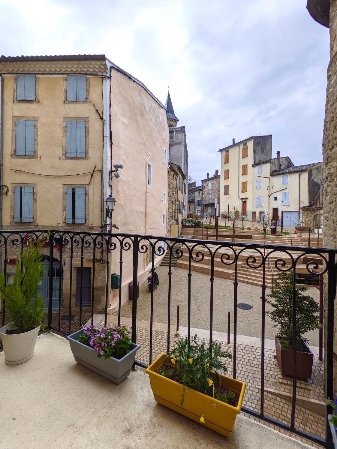 Joli Appartement De Charme Renove En Centre Ville Обена Екстериор снимка